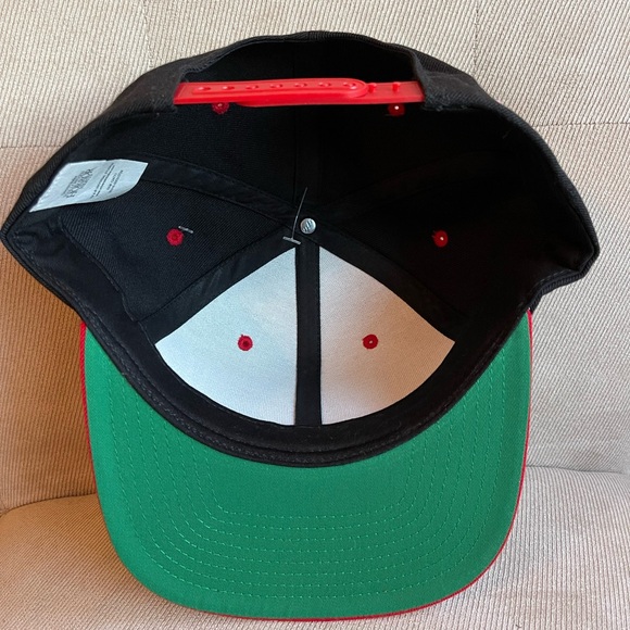 Universal Studios 2024 Halloween Horror Nights Bloody Terror Tram Hat HHN 33 NWT - Picture 7 of 8